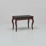 518720 Piano stool